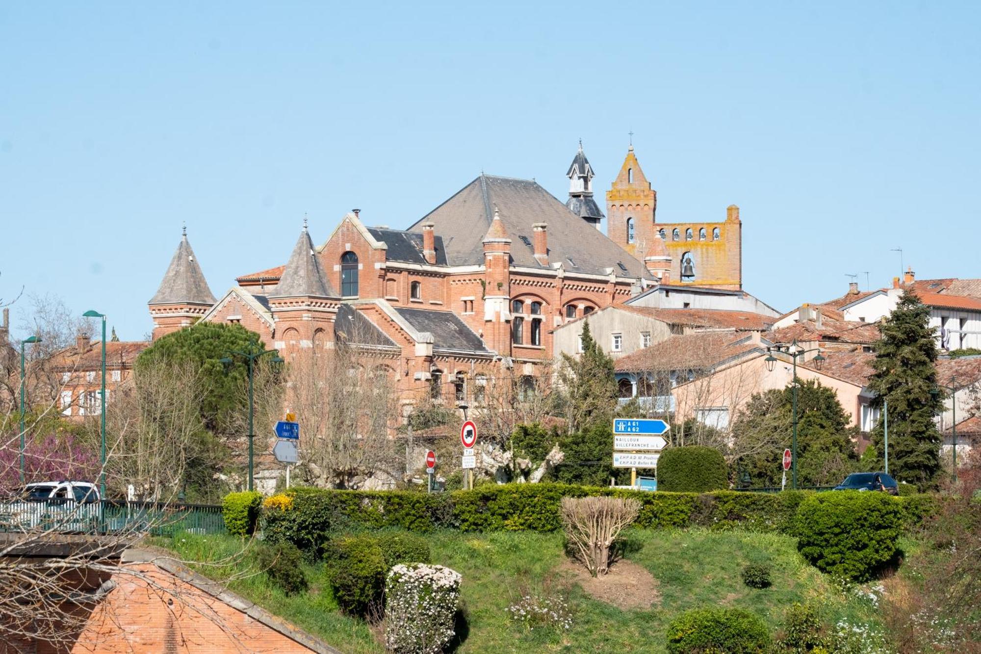 Evasions-Echappee, Centre-Ville, Gare Auterive  外观 照片